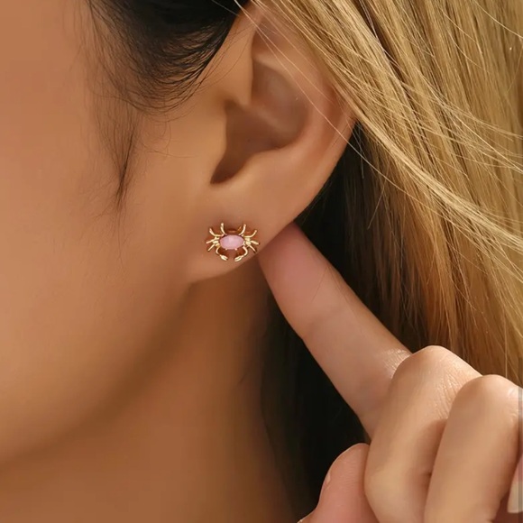 Cute Crab Earrings Dainty Pink Gold Stud Pierced Ears - Picture 2 of 5